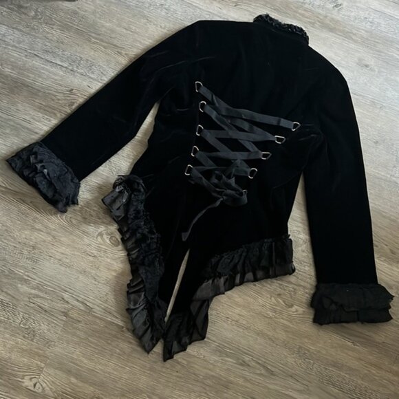 📌Rumies Women's Black Velvet Victorian Steampunk Tail Jacket size14 - Picture 8 of 12